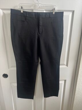 Women’s Black Casual Pants - Classic ankle Fit